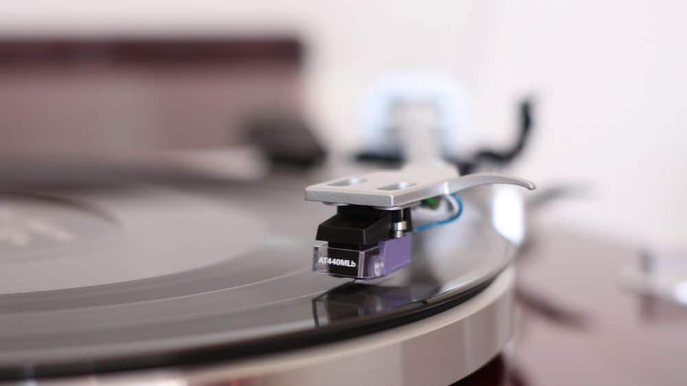 automatic record player needs more electricity