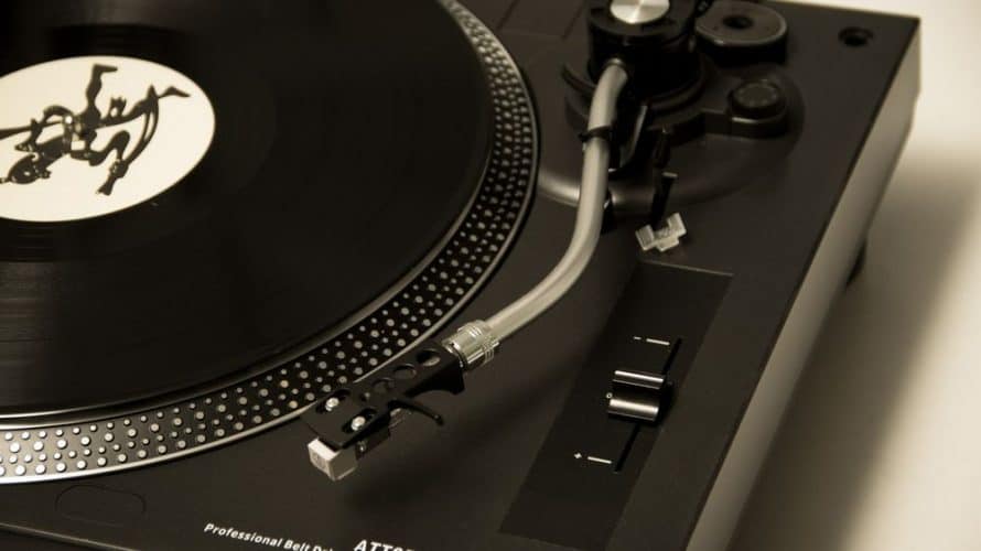 How To Connect Record Player To Bluetooth Speakers