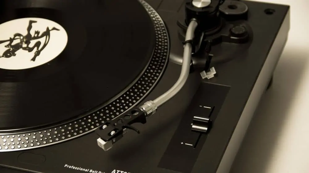 turntable with no bluetooth capability