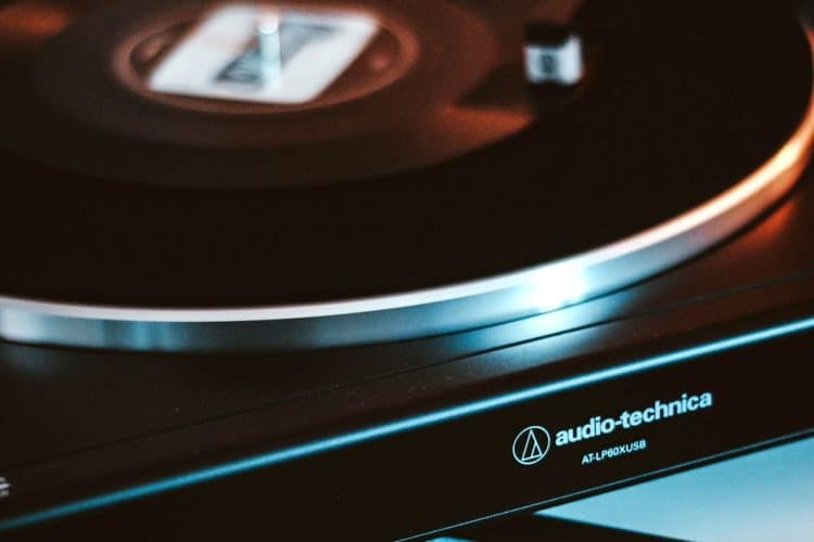 How To Choose A Record Player (3 Key Questions To Ask Yourself)