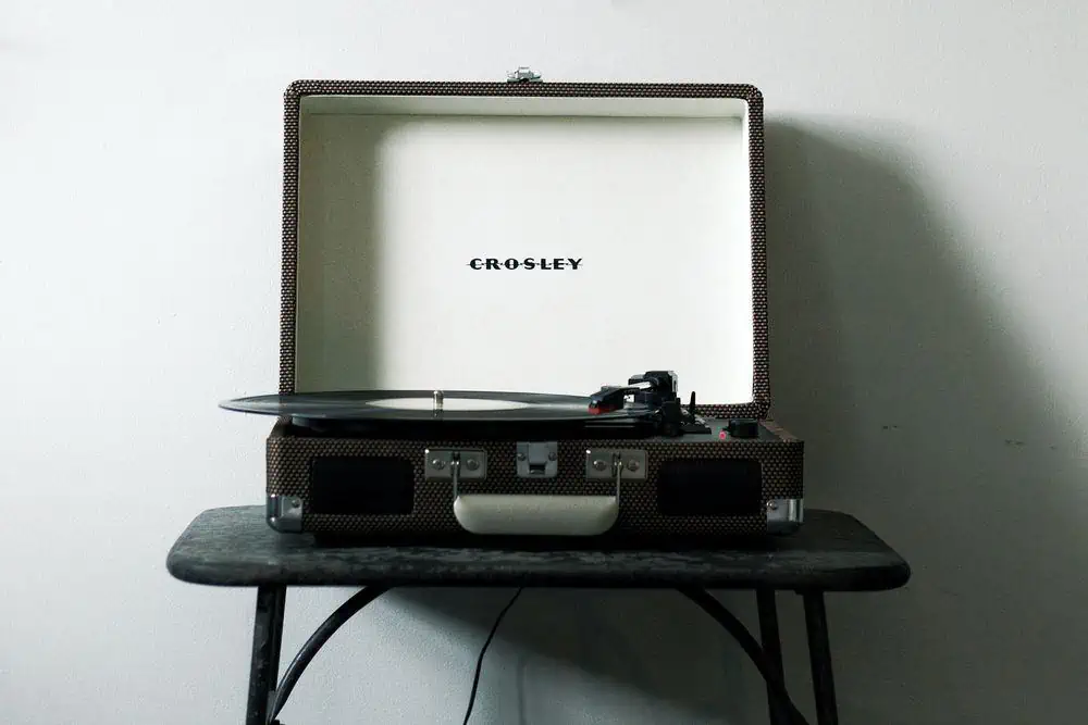 portable battery powered record player