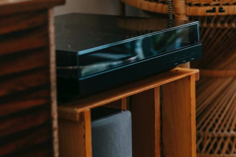 Record Player Keeps Repeating (Possible Causes And Fixes)